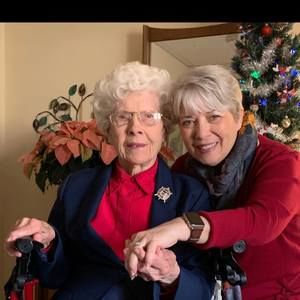 Meet your Posher, Elaine